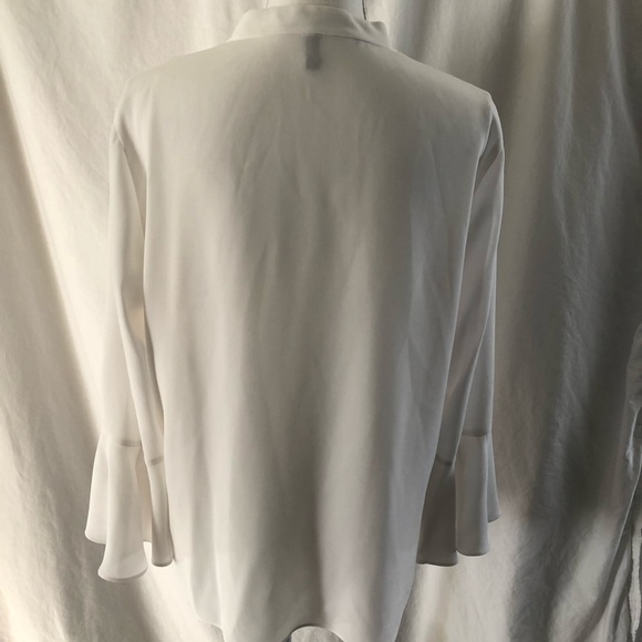 Large crepe white ruffle blouse BCBG MaxAzria - Picture 8 of 8